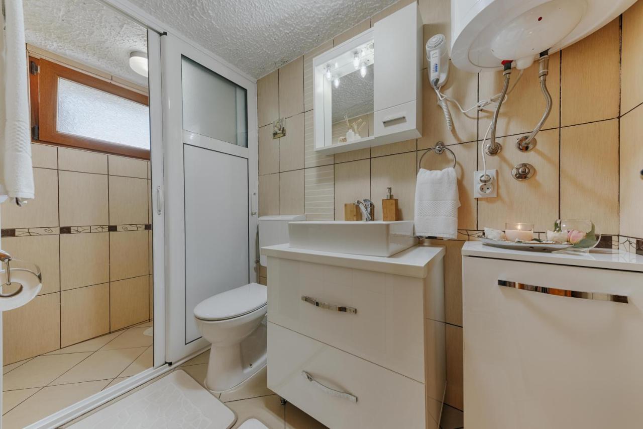 Markovic Village Apartments 乌尔齐尼 外观 照片