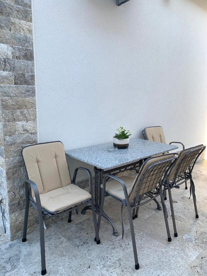 Markovic Village Apartments 乌尔齐尼 外观 照片